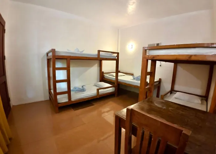 The Lighthouse Hostel Oslob