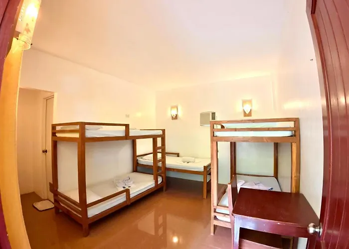 The Lighthouse Hostel Oslob